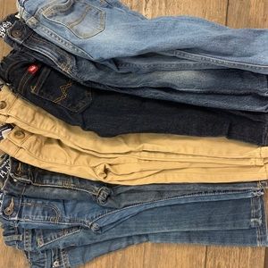 lot of 2T jeans/khakis- excellent condition